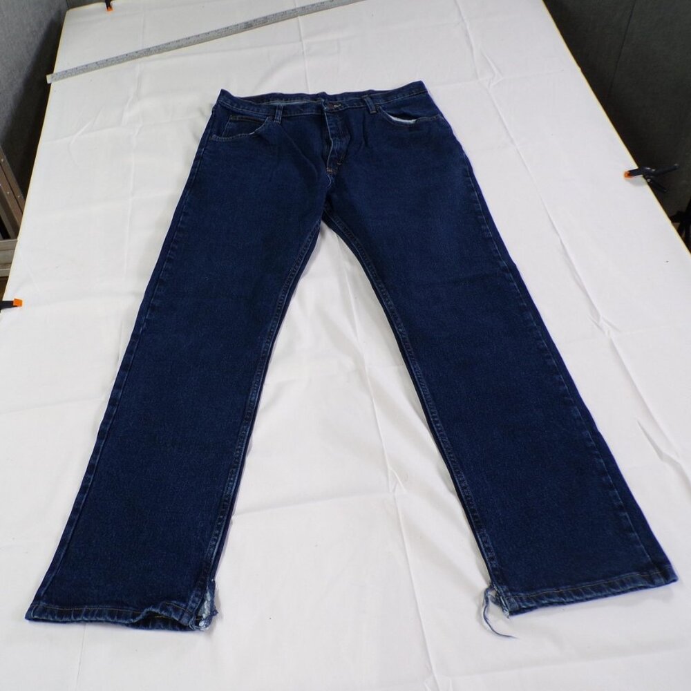 Wrangler Jeans Mens 38 x 32 Blue Dark Wash Straight Leg Regular Fit Zip Fly